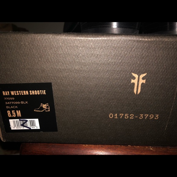 Frye Ray Western Shootie ankle boot - Picture 7 of 7